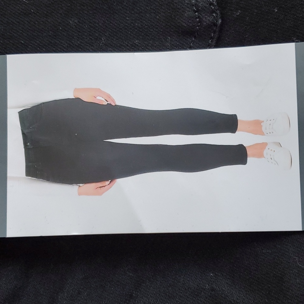 Jeans - Picture 2 of 5